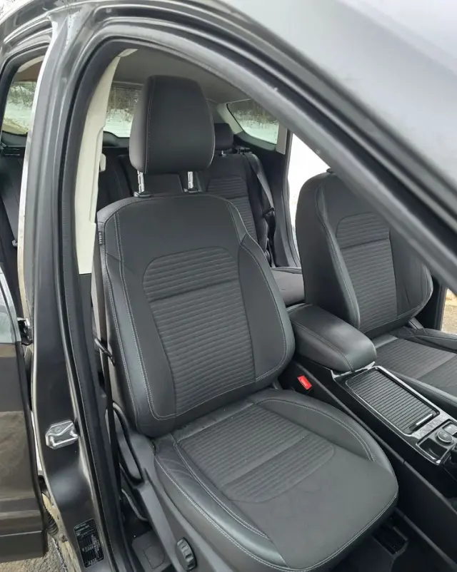 FORD Kuga 1.5 EcoBoost 2x4 Titanium