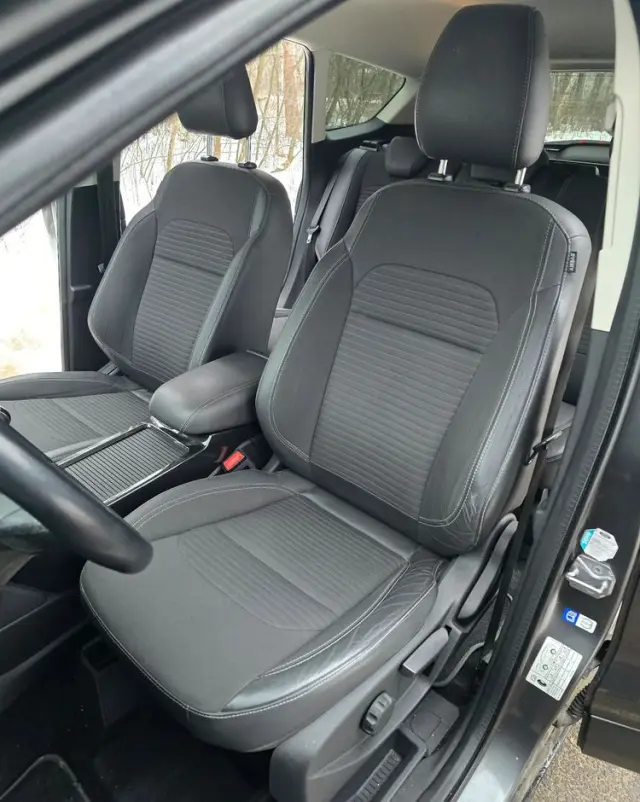 FORD Kuga 1.5 EcoBoost 2x4 Titanium