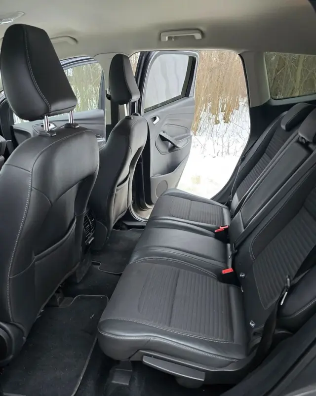 FORD Kuga 1.5 EcoBoost 2x4 Titanium