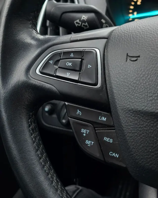 FORD Kuga 1.5 EcoBoost 2x4 Titanium