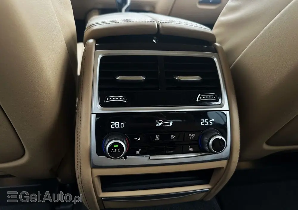 BMW Seria 7 740d xDrive