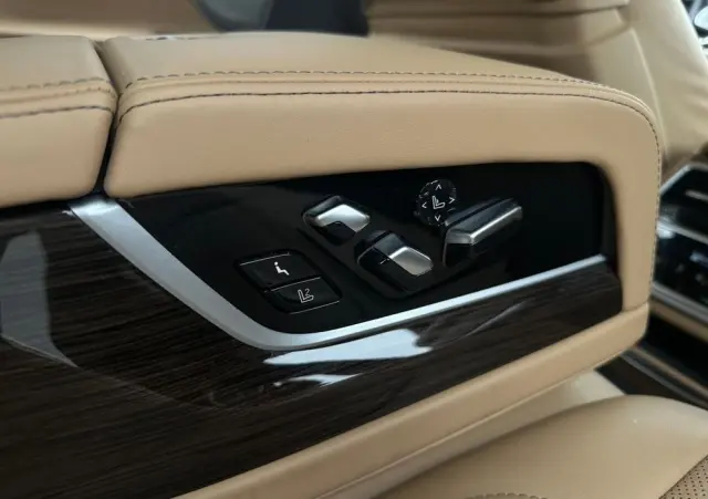 BMW Seria 7 740d xDrive