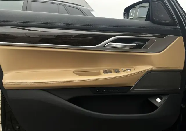 BMW Seria 7 740d xDrive