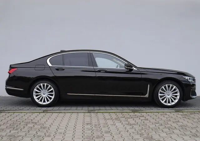 BMW Seria 7 740d xDrive