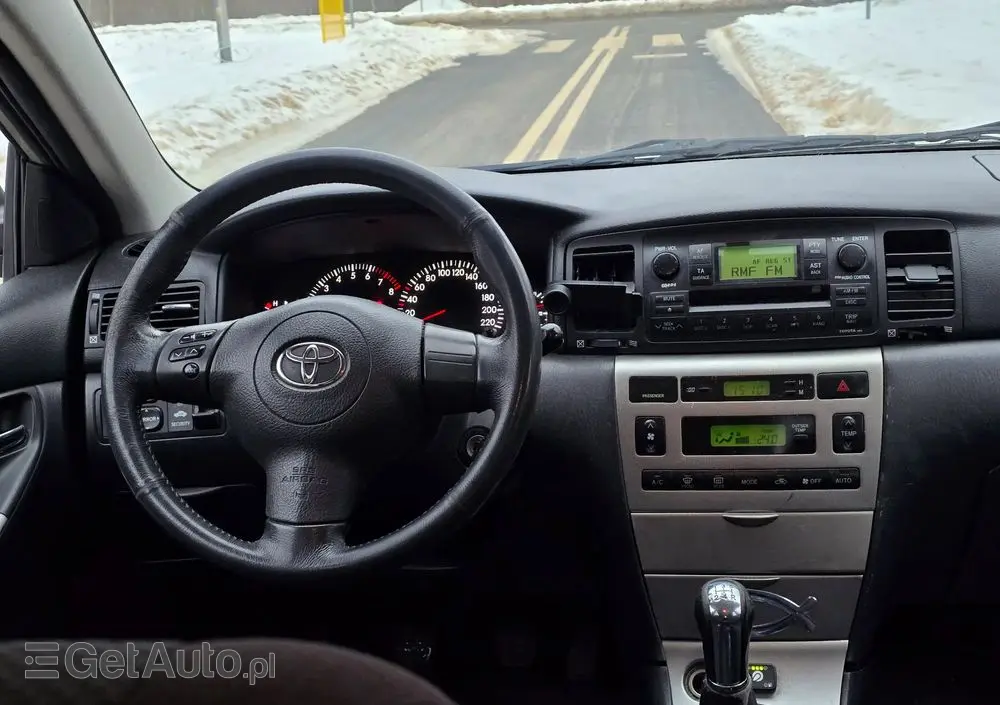 TOYOTA Corolla 1.6 Linea Sol