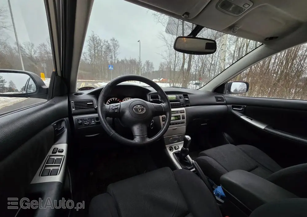 TOYOTA Corolla 1.6 Linea Sol