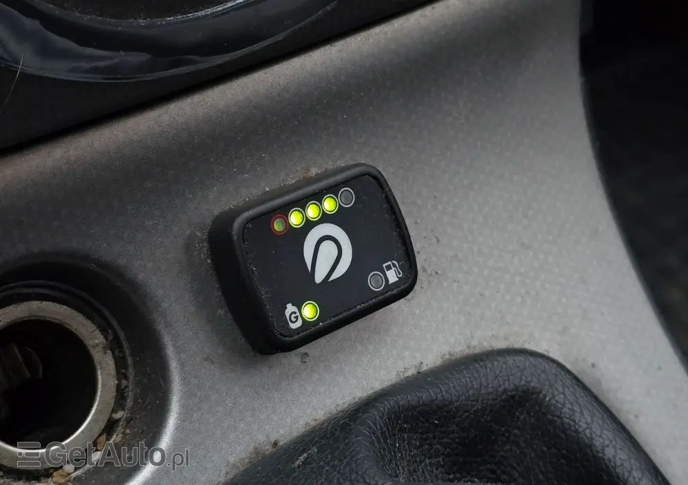 TOYOTA Corolla 1.6 Linea Sol