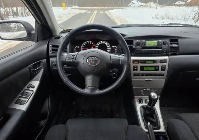 TOYOTA Corolla 1.6 Linea Sol