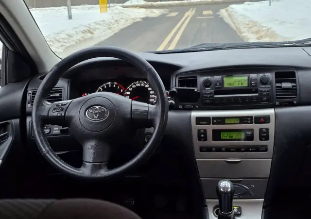 TOYOTA Corolla 1.6 Linea Sol