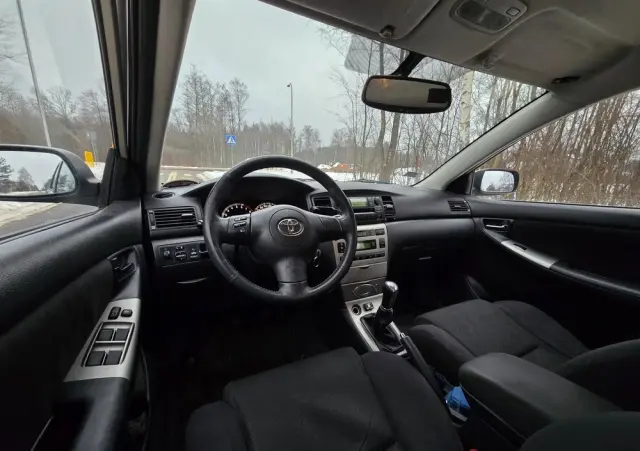 TOYOTA Corolla 1.6 Linea Sol