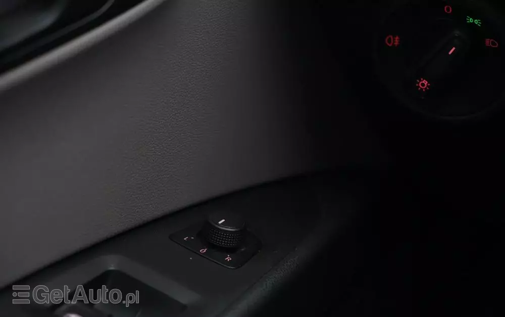 SEAT Leon 1.6 TDI Reference