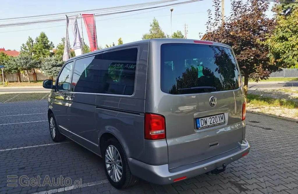 VOLKSWAGEN Multivan 