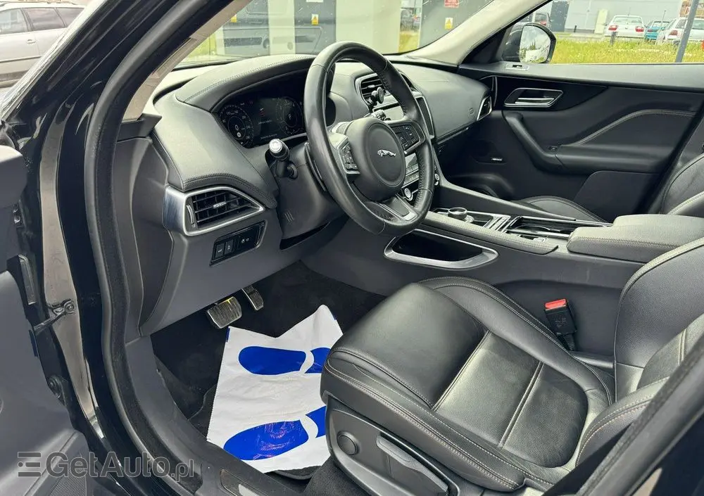 JAGUAR F-Pace 2.0 i4D AWD Prestige