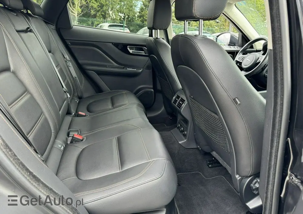 JAGUAR F-Pace 2.0 i4D AWD Prestige