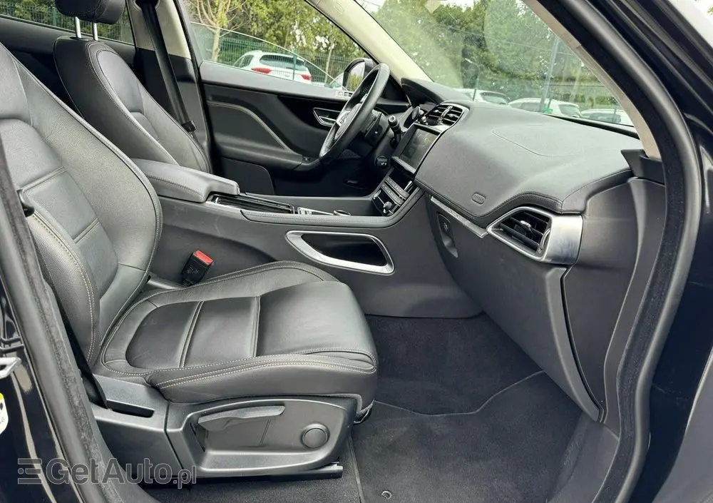 JAGUAR F-Pace 2.0 i4D AWD Prestige