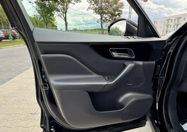 JAGUAR F-Pace 2.0 i4D AWD Prestige