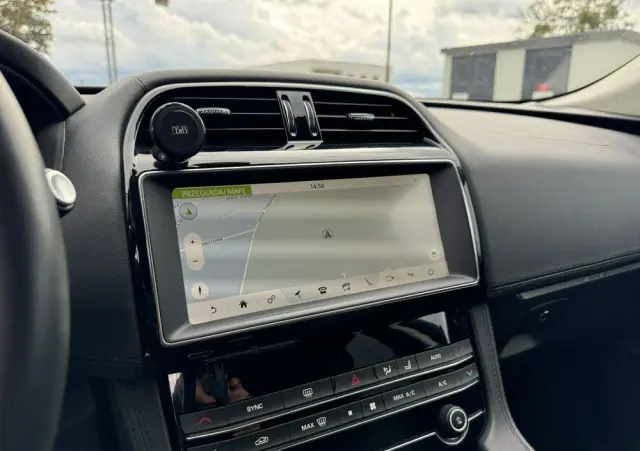 JAGUAR F-Pace 2.0 i4D AWD Prestige