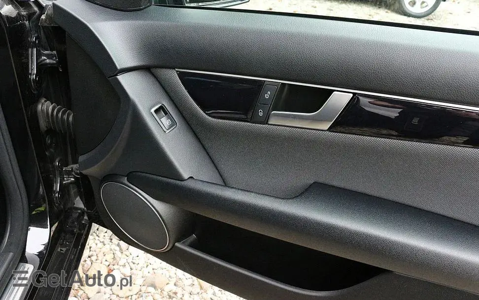 MERCEDES-BENZ Klasa C 180 Kompressor Avantgarde