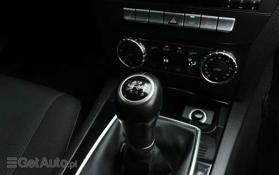 MERCEDES-BENZ Klasa C 180 Kompressor Avantgarde