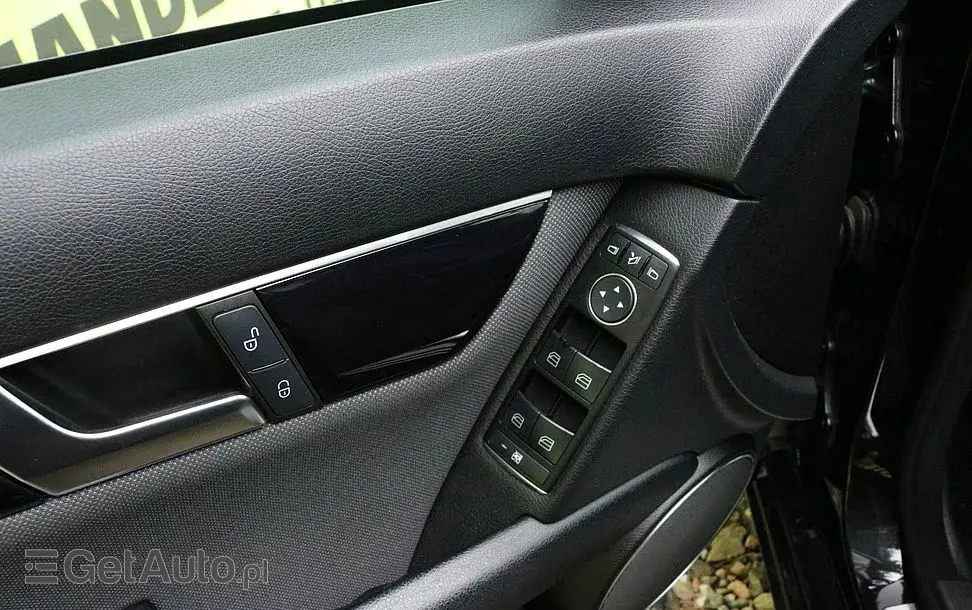 MERCEDES-BENZ Klasa C 180 Kompressor Avantgarde