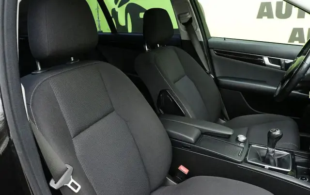 MERCEDES-BENZ Klasa C 180 Kompressor Avantgarde