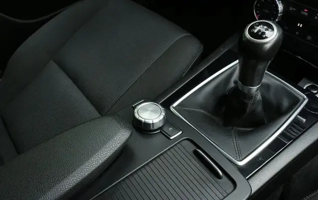 MERCEDES-BENZ Klasa C 180 Kompressor Avantgarde