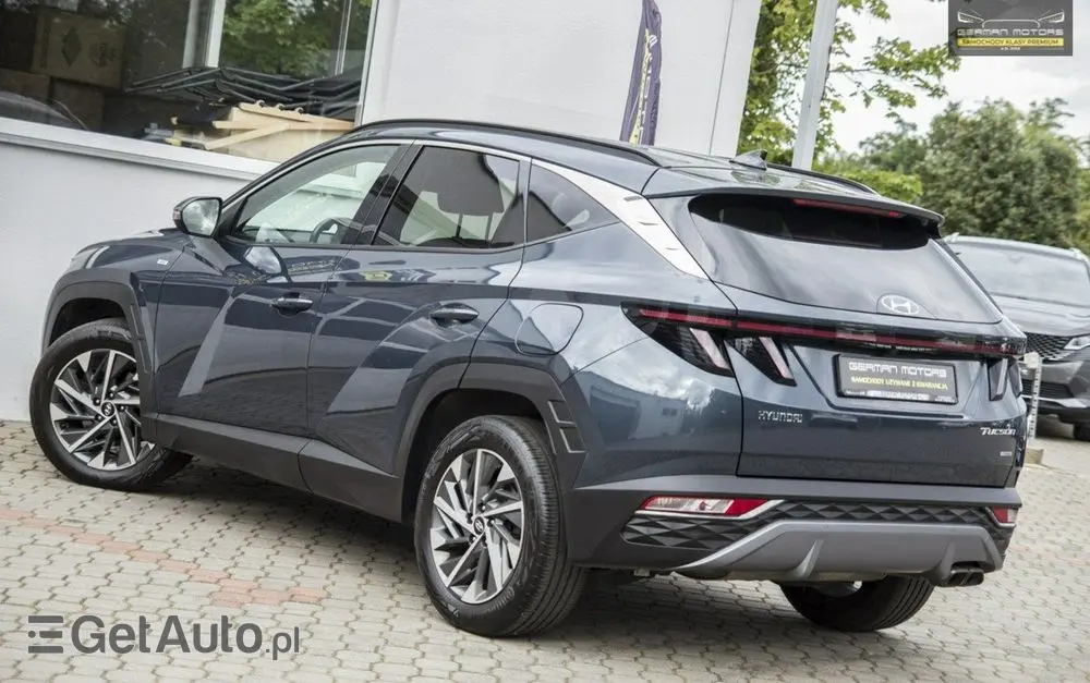 HYUNDAI Tucson 