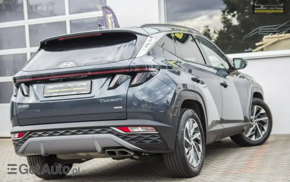 HYUNDAI Tucson 