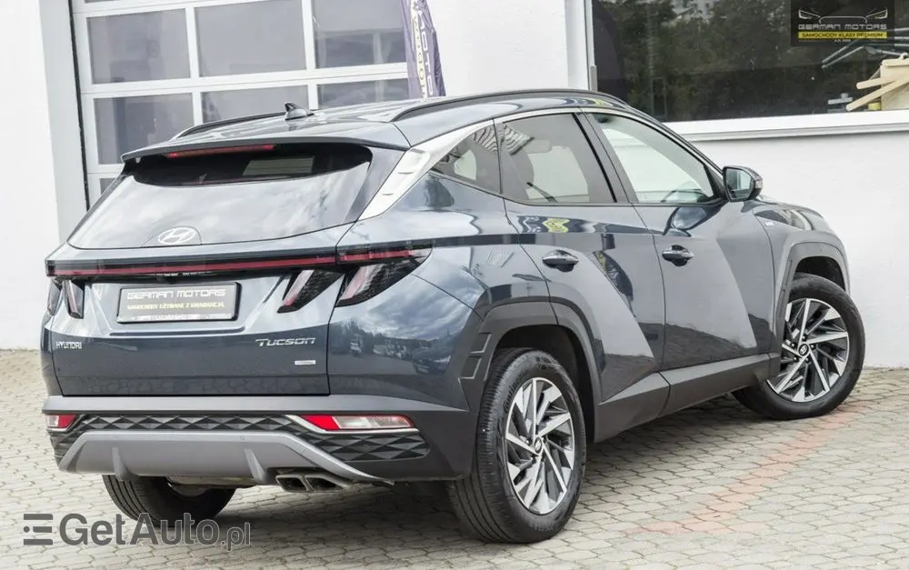 HYUNDAI Tucson 