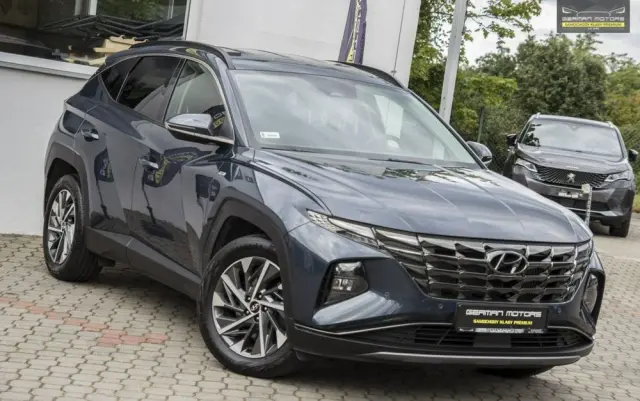 HYUNDAI Tucson 