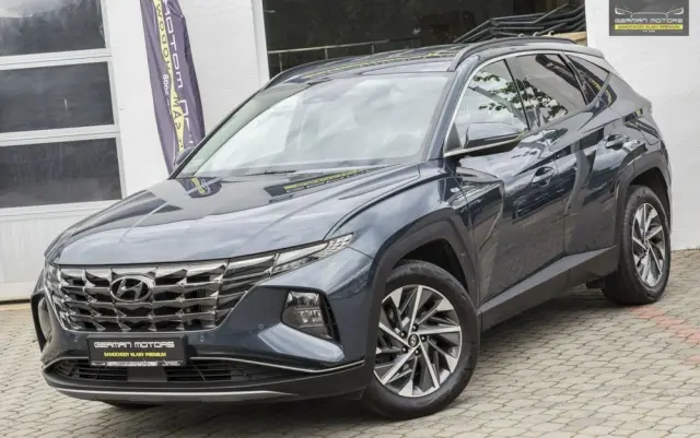 HYUNDAI Tucson 