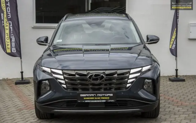 HYUNDAI Tucson 