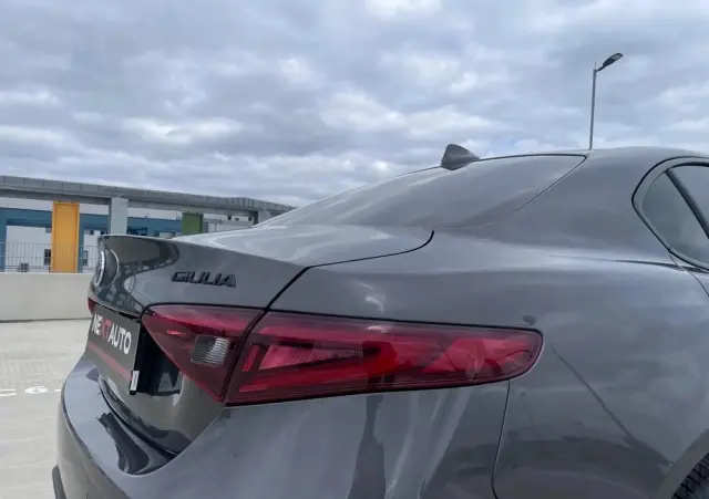 ALFA ROMEO Giulia 2.0 Turbo Veloce Q4