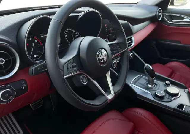 ALFA ROMEO Giulia 2.0 Turbo Veloce Q4