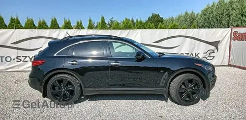 INFINITI QX70 