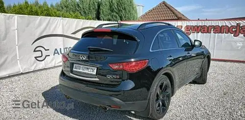 INFINITI QX70 