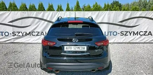 INFINITI QX70 