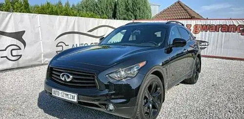 INFINITI QX70 