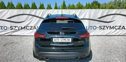 INFINITI QX70 