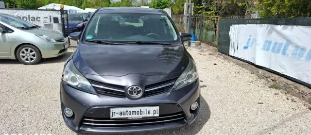 TOYOTA Verso 2.0 D-4D 5-Sitzer Life