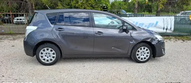 TOYOTA Verso 2.0 D-4D 5-Sitzer Life