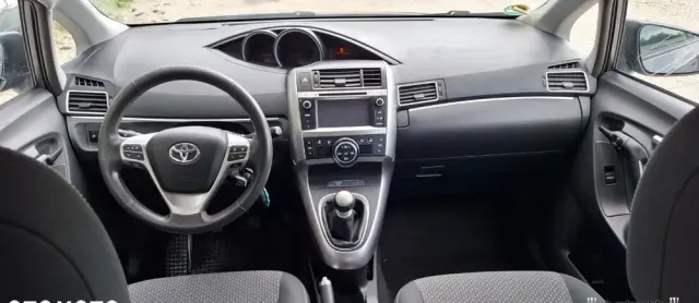 TOYOTA Verso 2.0 D-4D 5-Sitzer Life