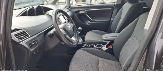 TOYOTA Verso 2.0 D-4D 5-Sitzer Life