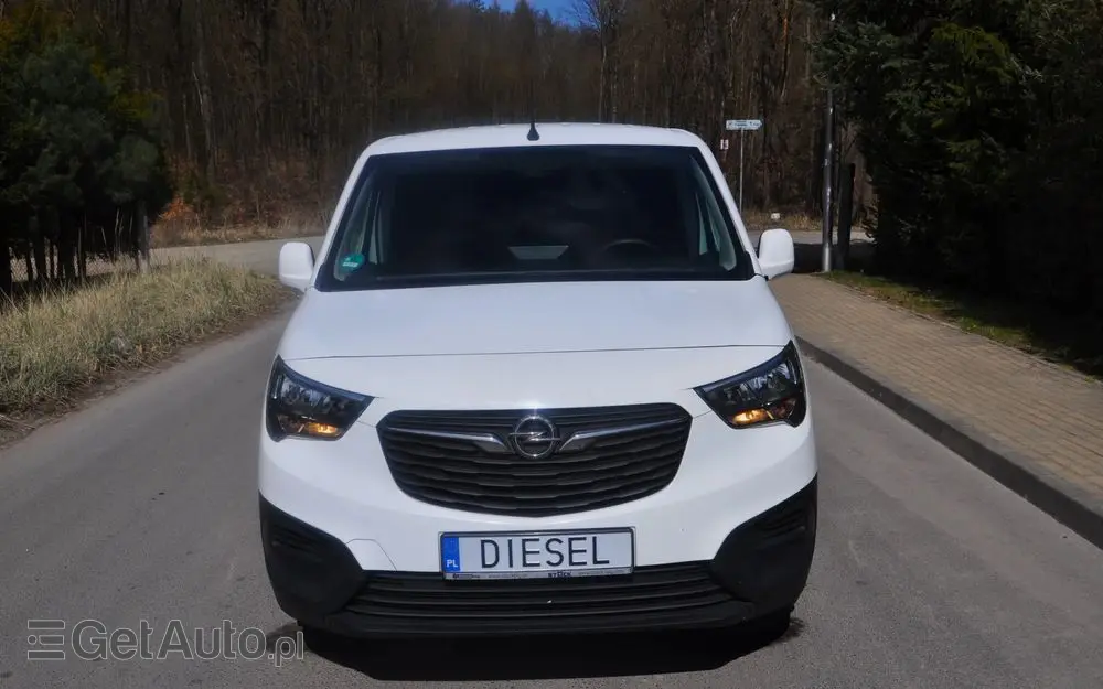 OPEL COMBO E 