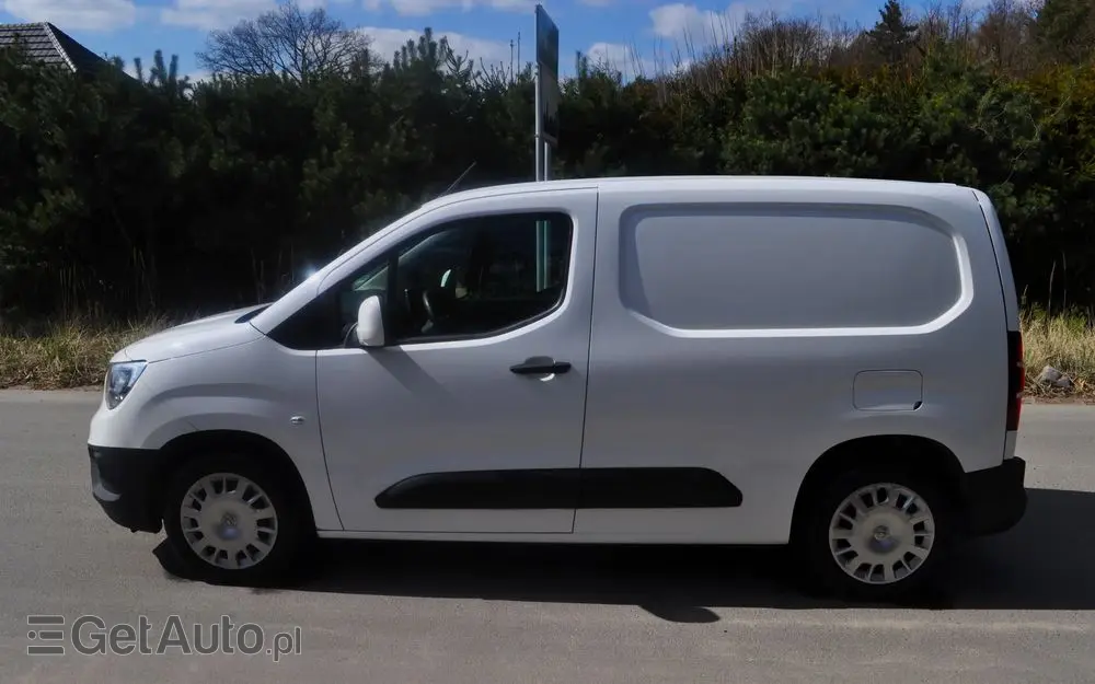 OPEL COMBO E 