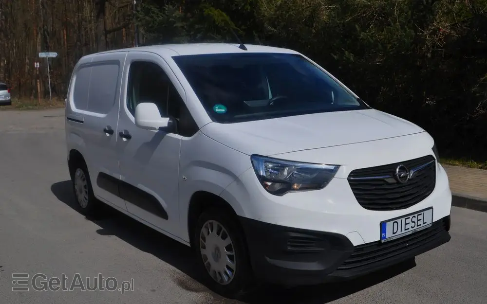 OPEL COMBO E 