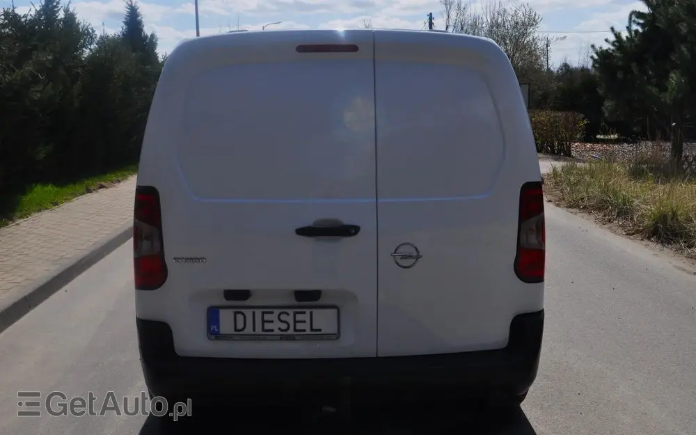 OPEL COMBO E 