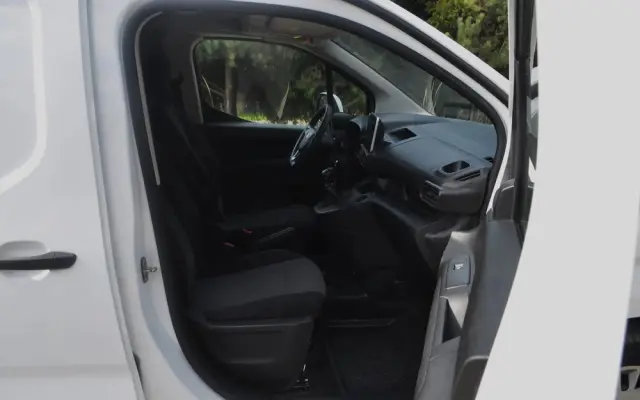 OPEL COMBO E 
