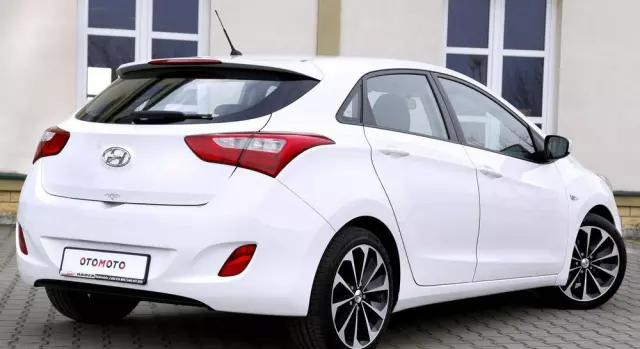 HYUNDAI I30 