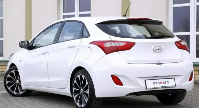 HYUNDAI I30 